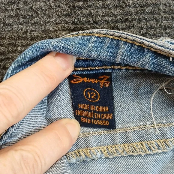 SEVEN 7 Light Blue Denim Women’s Shorts - Stretch Jean Shorts Sz 12 - Picture 7 of 8